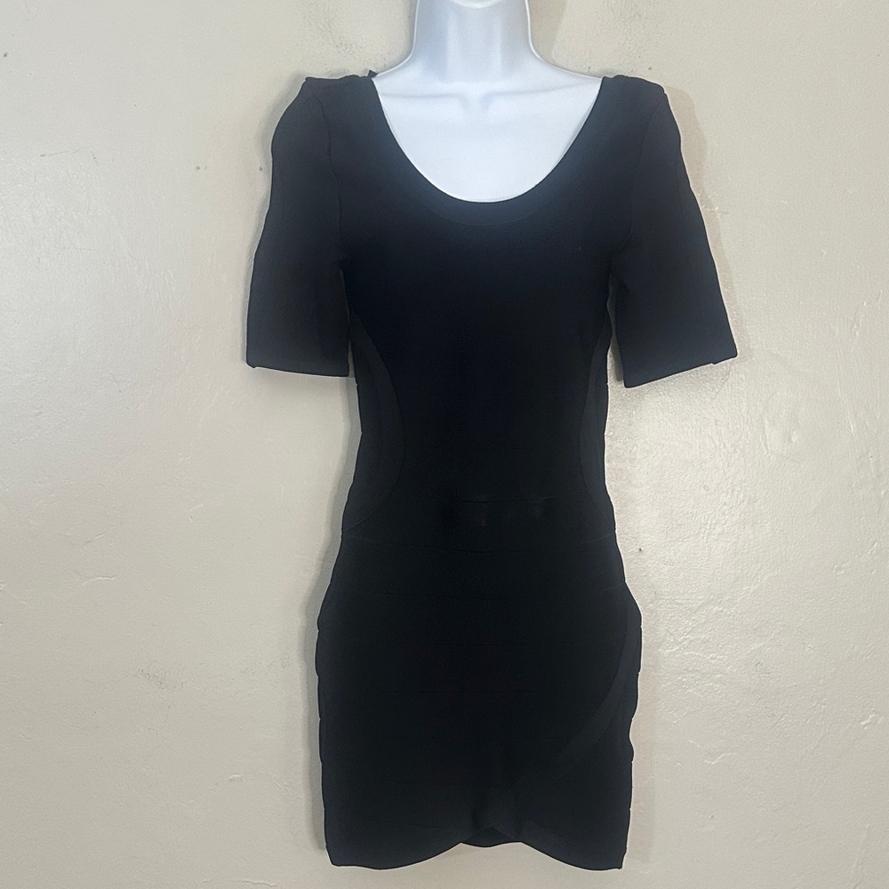 bebe Chic Black Short Sleeve Mini Dress